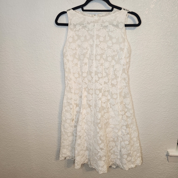 Nina Ricci Dresses & Skirts - Nina Ricci Cream/Off Ivory White Knee Length Lace Dress Size FR 38